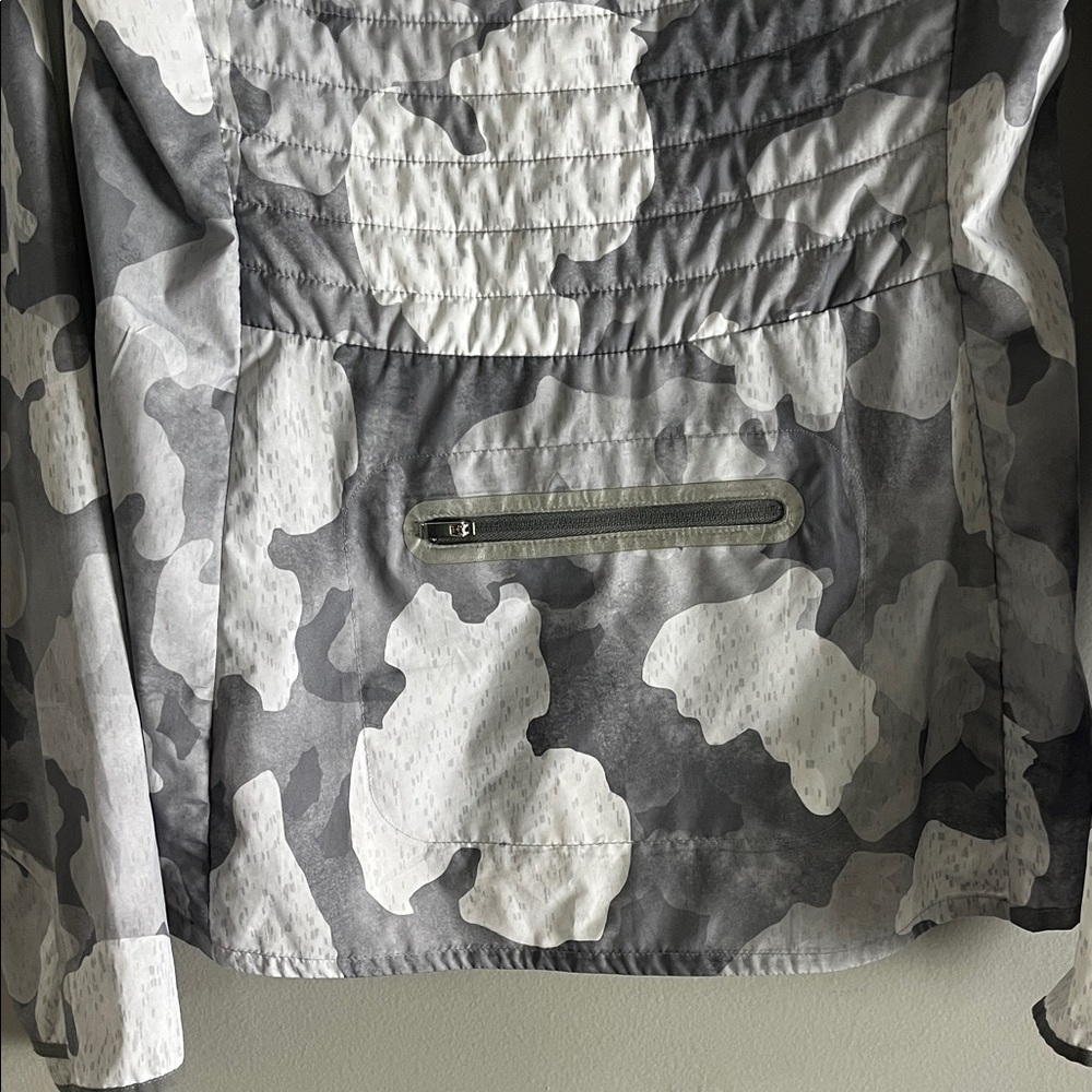 Athleta Elevation Windbreaker Camouflage Jacket - Picture 4 of 5